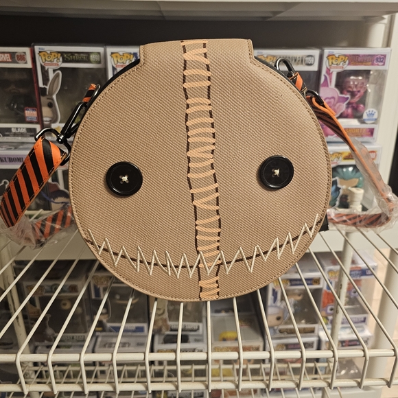 Trick Or Treat Loungefly SAM Bag/ Purse - Picture 2 of 6